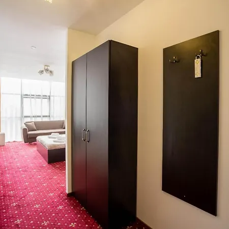 Pensiunea Nnn Hotel 3*