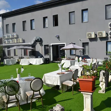 Pensiunea Nnn 3* Timisoara