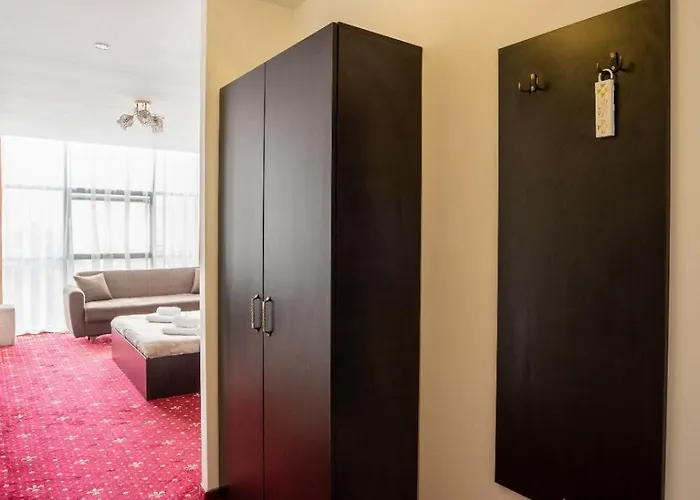 Pensiunea Nnn Hotel 3*